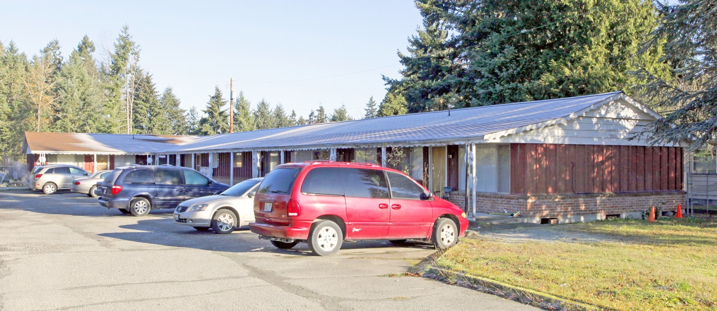 Edgewood Apartments in Puyallup, WA - Building Photo