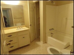 1813 Sanford Dr in Little Rock, AR - Building Photo - Building Photo