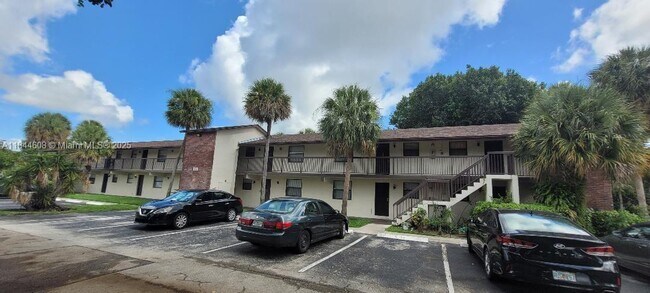 6010 Shaker Wood Cir