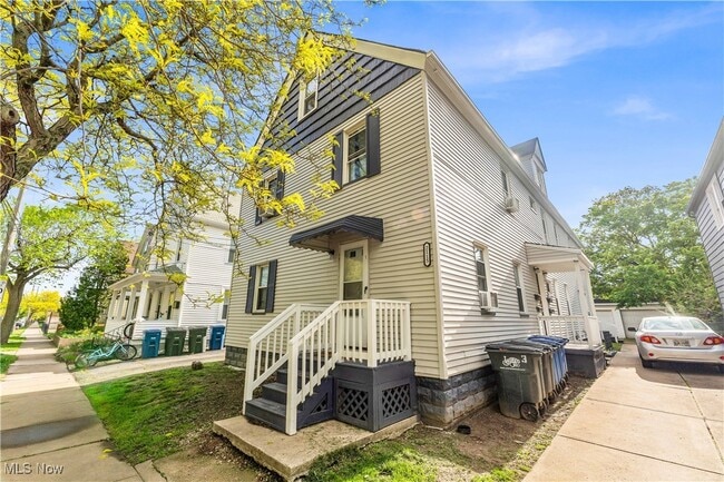 2115 Dowd Ave in Lakewood, OH - Building Photo - Building Photo
