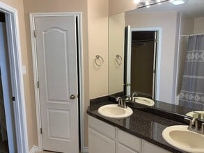 405 Cinnamon Teal Loop in Laredo, TX - Building Photo - Building Photo