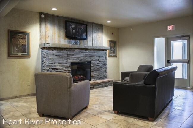 1193 14th St W in Dickinson, ND - Building Photo - Building Photo