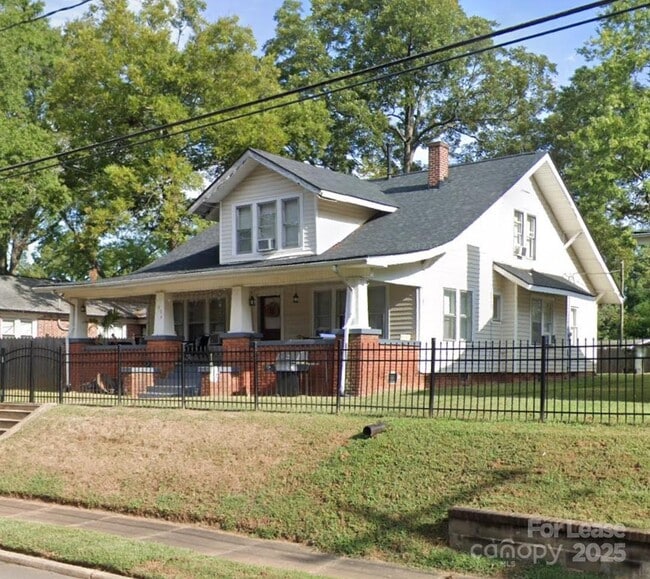 property at 439 2nd Ave SE
