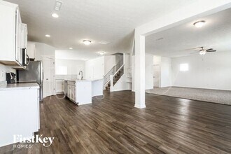 7240 Lockford Walk N in Avon, IN - Building Photo - Building Photo