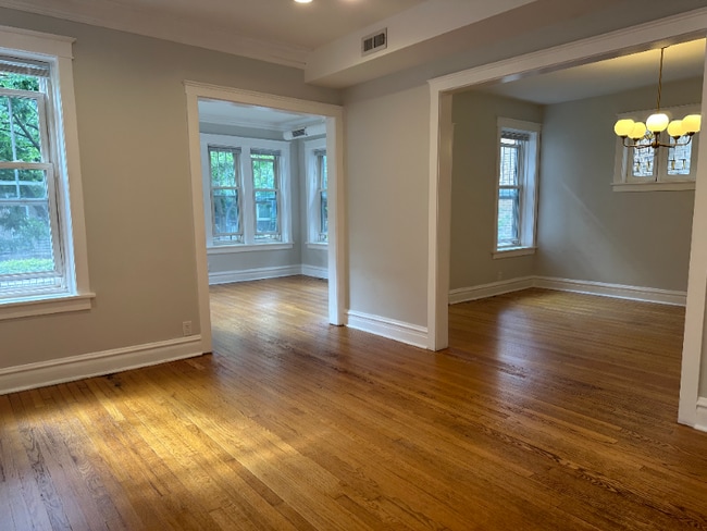 4237 N Ashland Ave in Chicago, IL - Building Photo - Building Photo