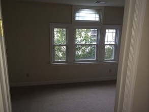 1210 Delafield Pl NW, Unit 2 in Washington, DC - Foto de edificio - Building Photo