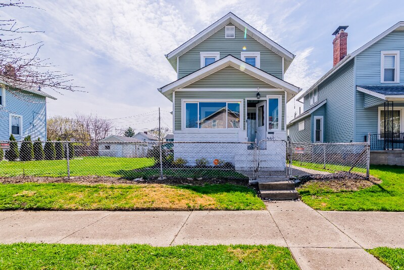 569 Sheldon Ave in Columbus, OH - Building Photo