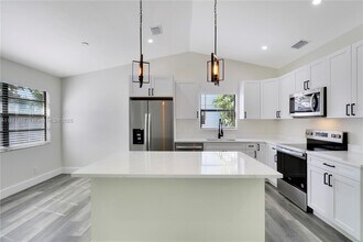 143 Greentree Cir in Jupiter, FL - Building Photo - Building Photo