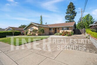 6138 Cherrelyn Way in Carmichael, CA - Building Photo - Building Photo