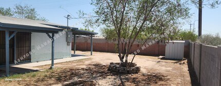 7649 W Mitchell Dr in Phoenix, AZ - Building Photo - Building Photo