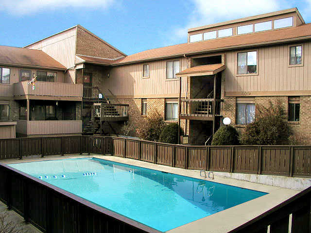 Grandin Club Apartments in Cincinnati, OH - Building Photo - Building Photo
