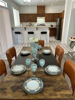 6672 Golden Pond Cir in Las Vegas, NV - Building Photo