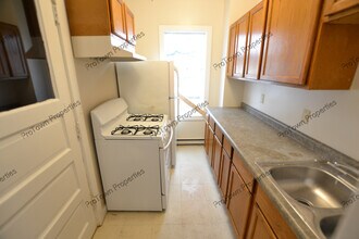 108 Nicholson St, Unit 1 in Joliet, IL - Building Photo - Building Photo