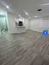 10801 SW 5th St in Miami, FL - Building Photo - Building Photo