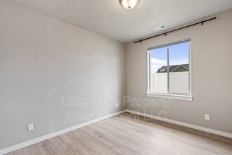 5673 W Rockingham Dr in Rathdrum, ID - Building Photo - Building Photo