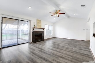 6943 Sunshine Tree Dr in San Antonio, TX - Building Photo - Building Photo