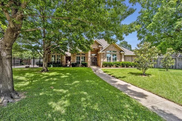 property at 5403 Linden Ct
