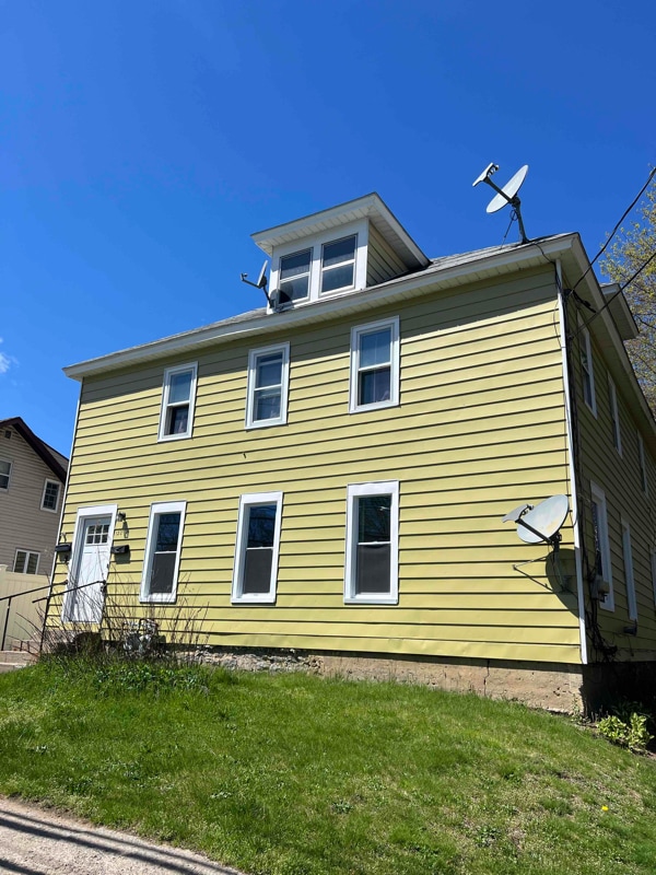 122 South St, Unit 1 in Ballston Spa, NY - Building Photo - Building Photo