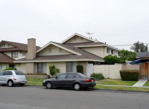 13392 Palm St in Garden Grove, CA - Building Photo - Building Photo