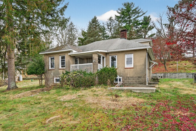 property at 20 Evergreen Ln