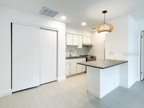 712 Angelina Ln in Lakeland, FL - Building Photo - Building Photo