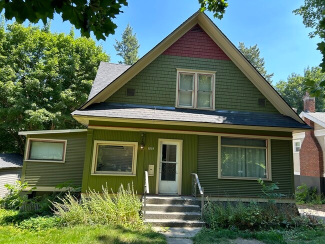 property at 1819 S Grand Blvd