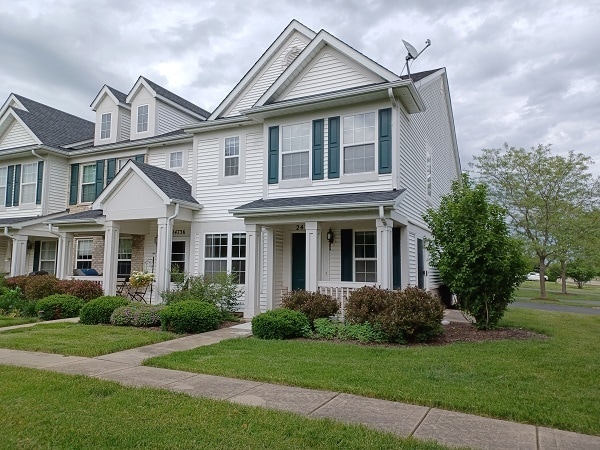 24738 George Washington Dr in Plainfield, IL - Building Photo