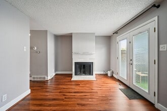 13988 E Utah Cir in Aurora, CO - Foto de edificio - Building Photo