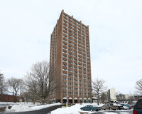 Smith Tower in Hartford, CT - Foto de edificio - Building Photo