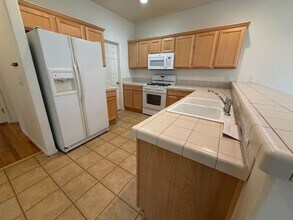 19572 Salmonberry Ct in Bend, OR - Building Photo - Building Photo