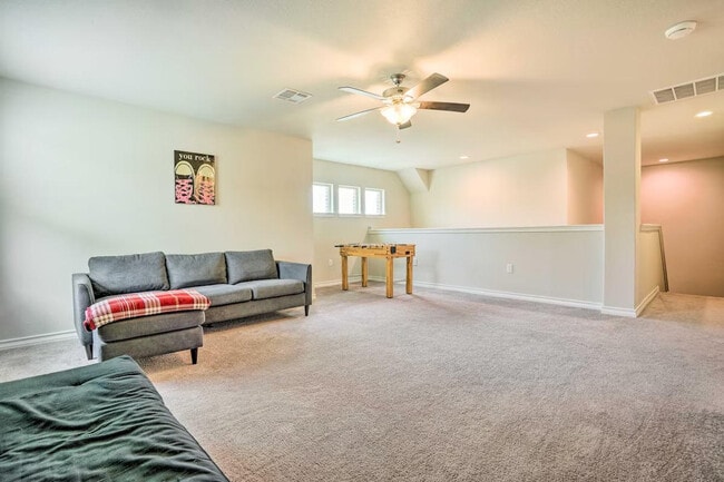 property at 5603 Chestnut Xing