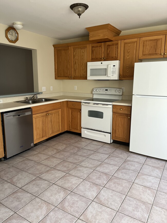 property at 1536 Highland Ave