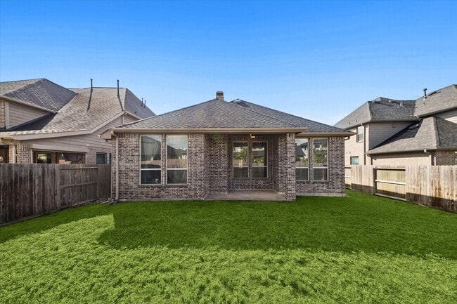 28418 Asher Falls Ln