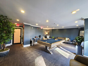 2400 Hudson Terrace, Unit 3A in Fort Lee, NJ - Building Photo - Building Photo