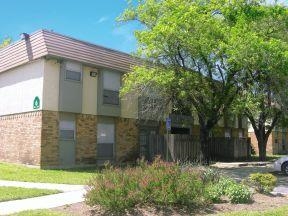 Oak Meadow Villa in San Antonio, TX - Foto de edificio - Building Photo