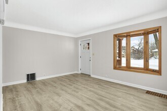 3744 Perry Ave N in Minneapolis, MN - Building Photo - Building Photo