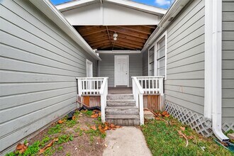 521 Alford St in Baytown, TX - Building Photo - Building Photo