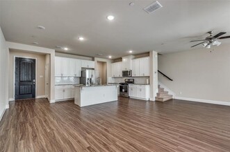 6400 Hermosa Dr in Plano, TX - Building Photo - Building Photo