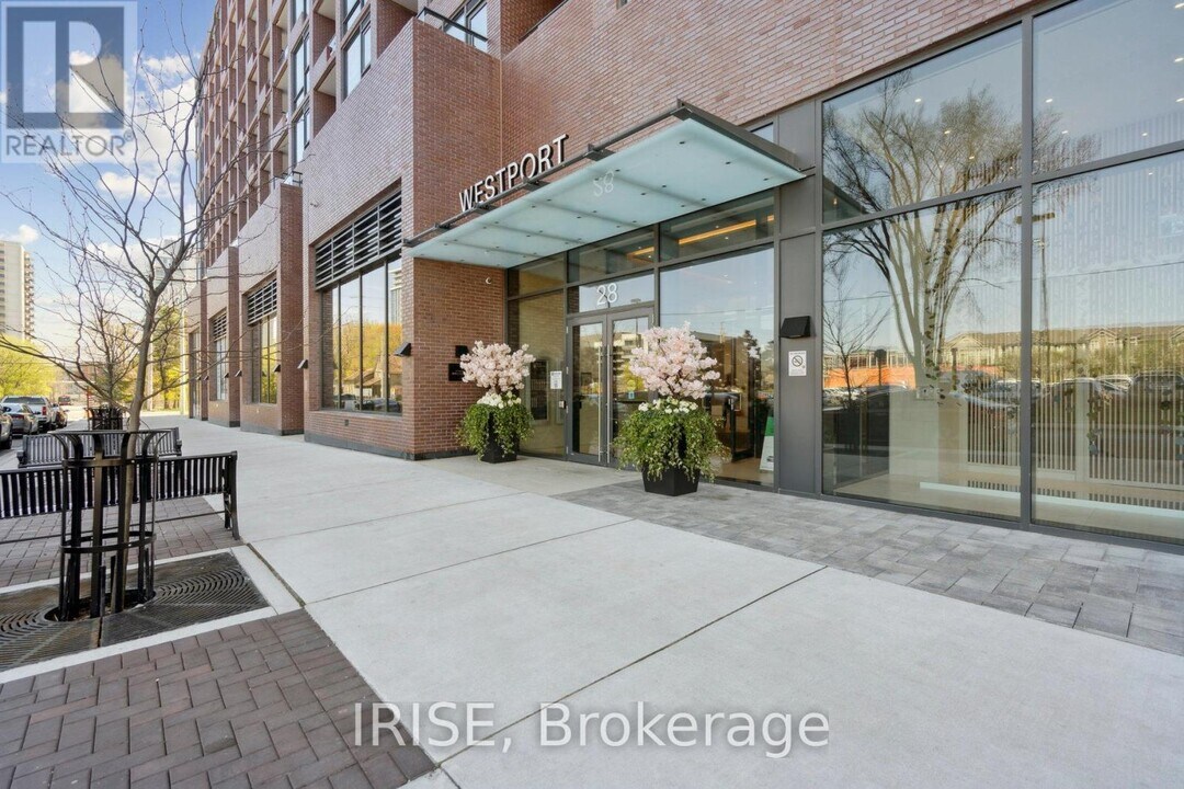 28-2228 Ann St in Mississauga, ON - Building Photo