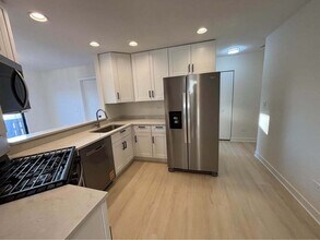 150 Potawatomi Trail in Lake Zurich, IL - Building Photo - Building Photo