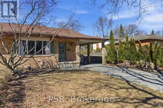 577 Tuscarora Dr in Hamilton, ON - Building Photo - Building Photo