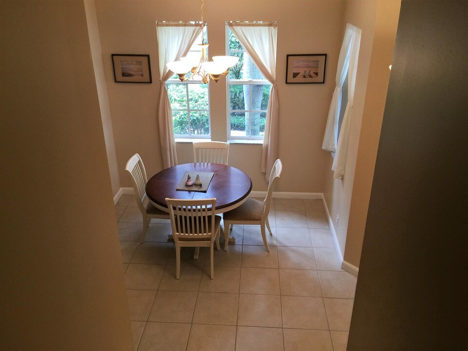 199 Evergrene Pkwy-Unit -17-B in Palm Beach Gardens, FL - Foto de edificio