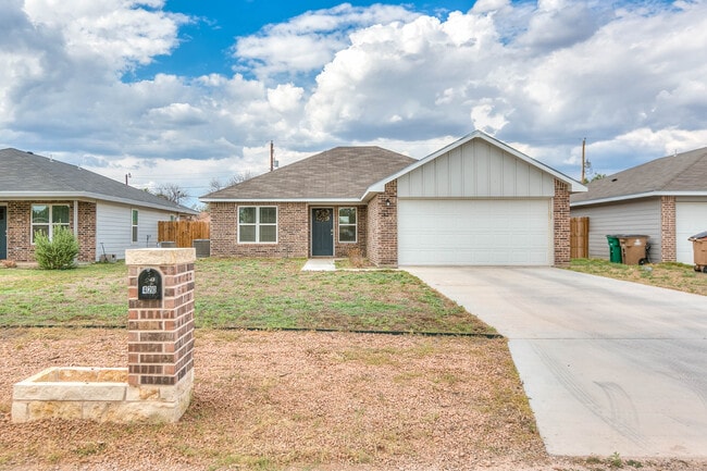 property at 420 E 48th St