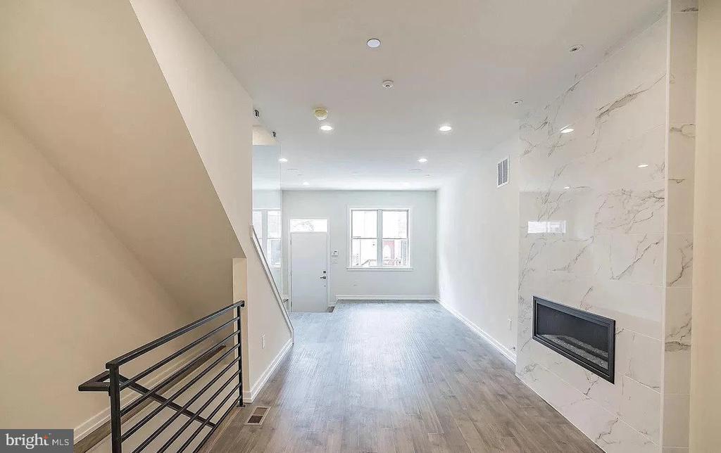 1439 S Taylor St in Philadelphia, PA - Building Photo