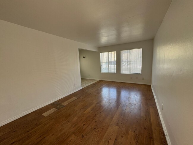 4042-4044 Eta St in San Diego, CA - Building Photo - Building Photo