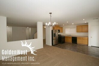 8740 Palomino Ranch St in Las Vegas, NV - Building Photo - Building Photo