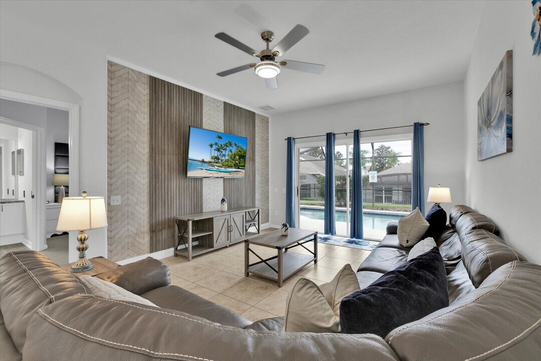 2244 Wyndham Palms Way-Unit -ID1246831P in Kissimmee, FL - Foto de edificio