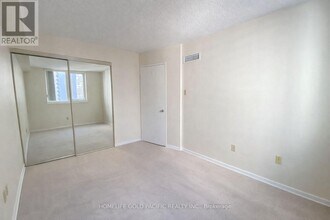 1055 Bay St. in Toronto, ON - Building Photo - Building Photo