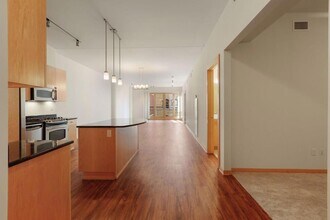 401 N 2nd St in Minneapolis, MN - Foto de edificio - Building Photo