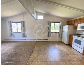 222 9th St SW in Waverly, IA - Building Photo - Building Photo